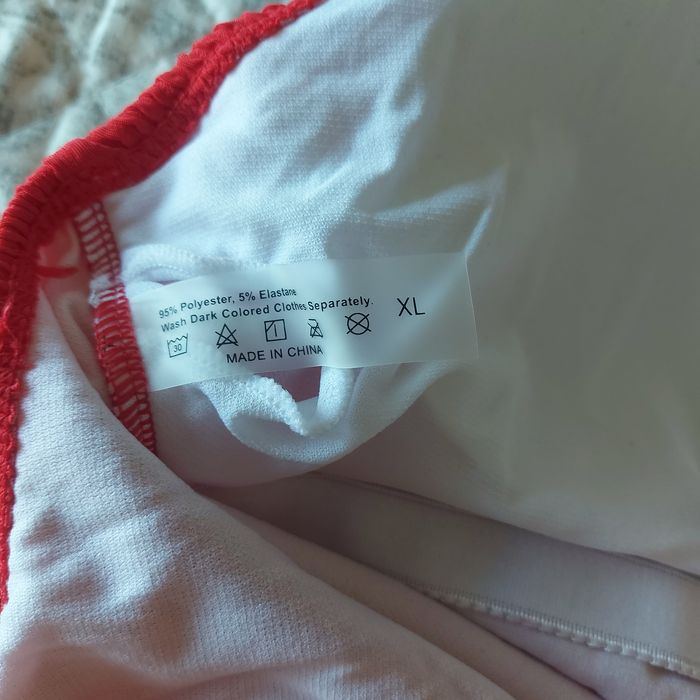 Fato de banho vermelho