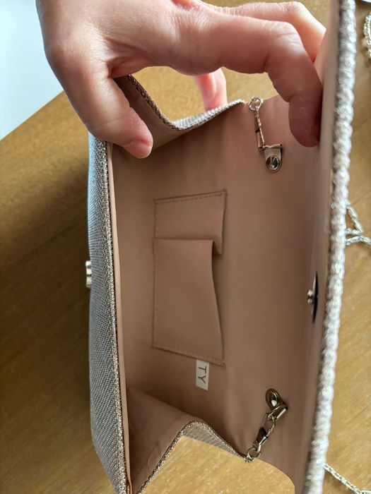 Vendo bolsas / carteiras cerimónia NOVAS