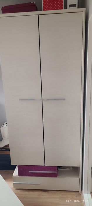 Szafa biała  szer 85 wys 200