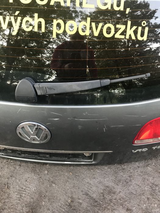 Задня кляпа ляда кришка багажника WV Touareg 1 Туарег