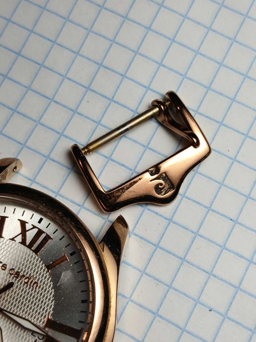 Швейцарские часы Pierre Cardin