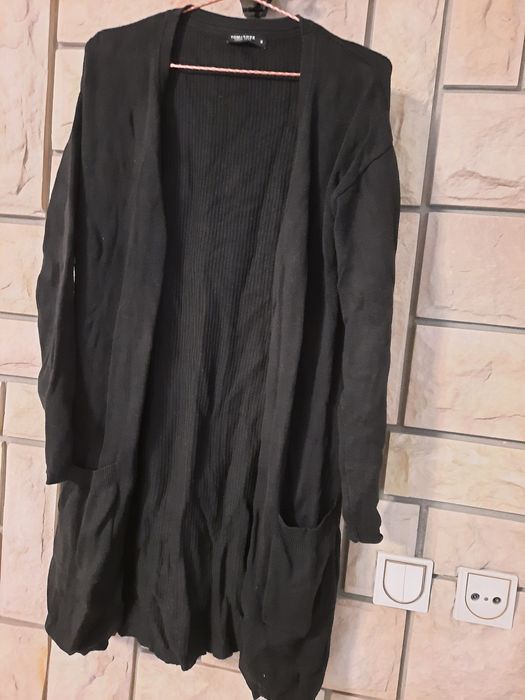 Czarny długi sweter M