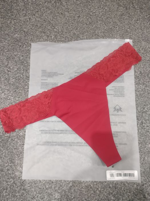 NOWE Bordowe stringi laserowo cięte XL