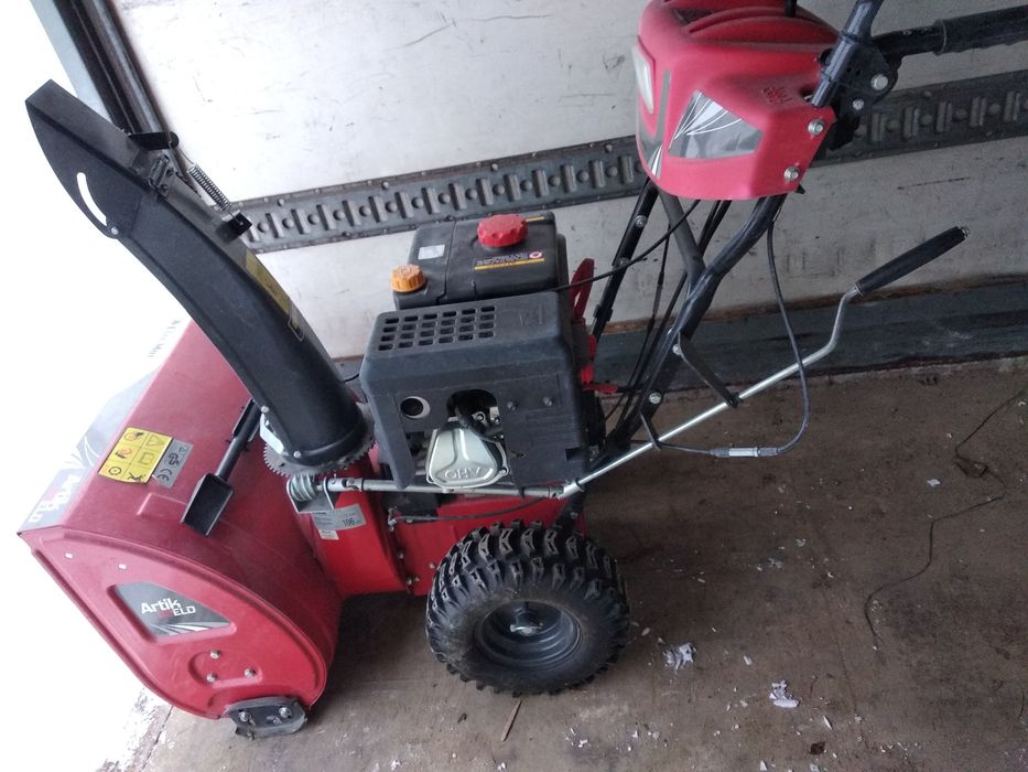 Odśnieżarka spalinowa Oleo-Mac ARTIK 62 ELD