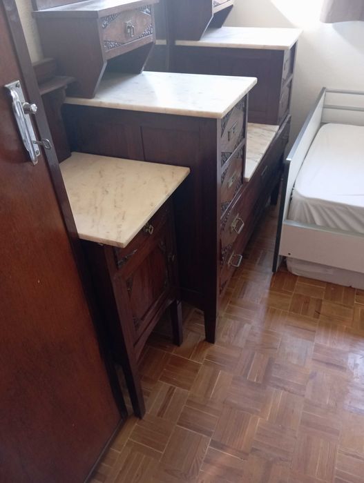 Toucador/cómoda em madeira maçica