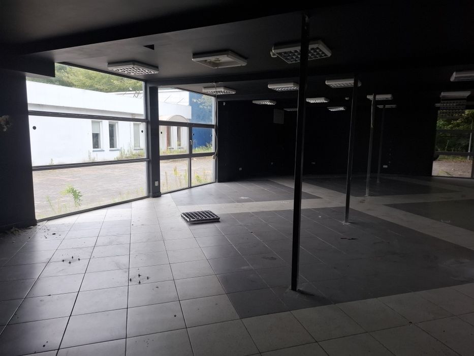 Hala magazyn biuro kontenery