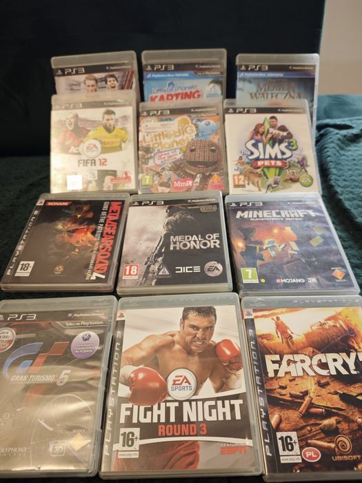 Konsola PlayStation 3 komplet z grami i kartonem