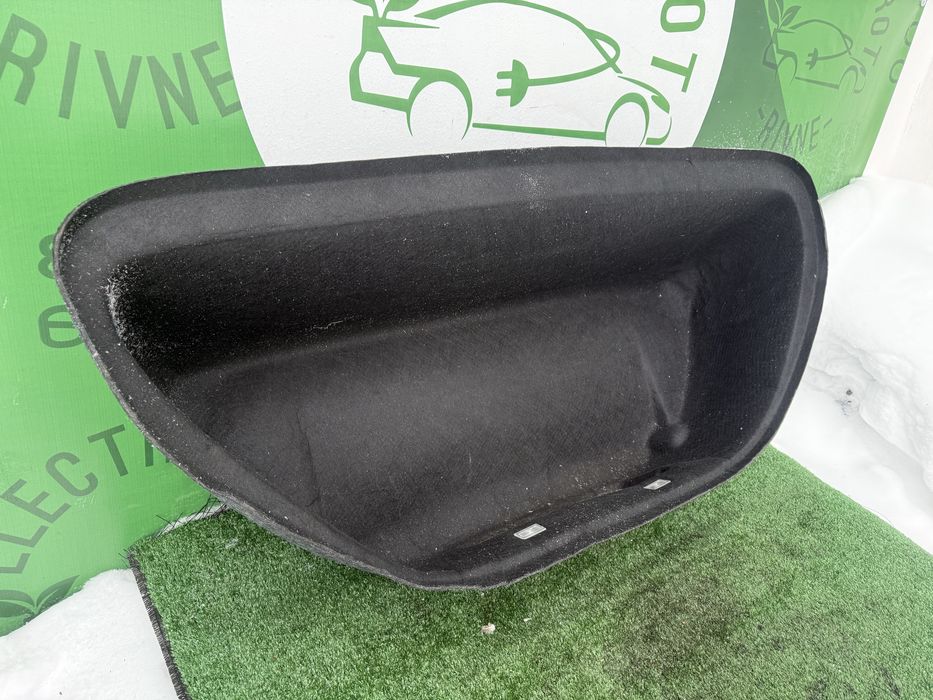 Tesla x Ковролін боксу Tesla Model X обшивка боксу 1048059-00-E