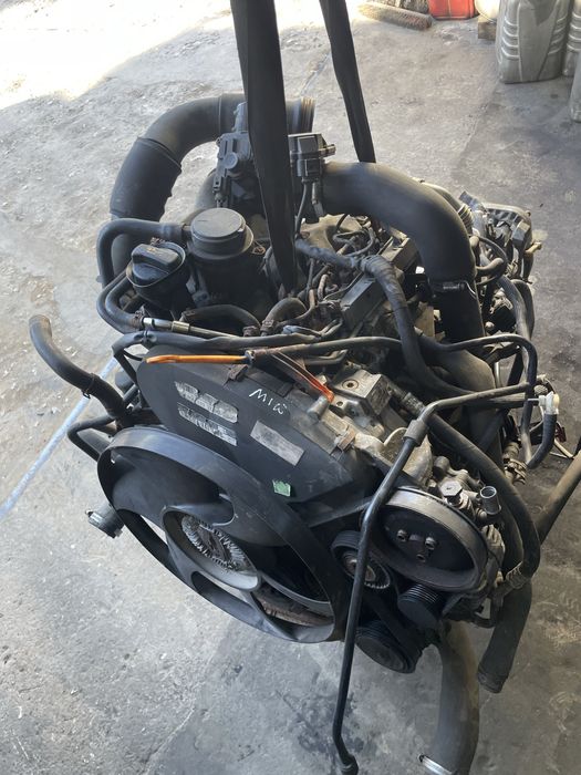 Мотор Двигатель КОМПЛЄКТНИЙ КПП Крафтер Crafter 2.5tdi BJM BJL CECA