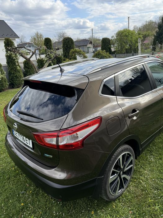 Nissan Qashqai j11