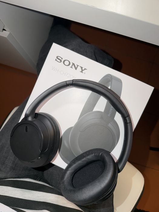 Auscultadores bluethoot sony WH-CH720N