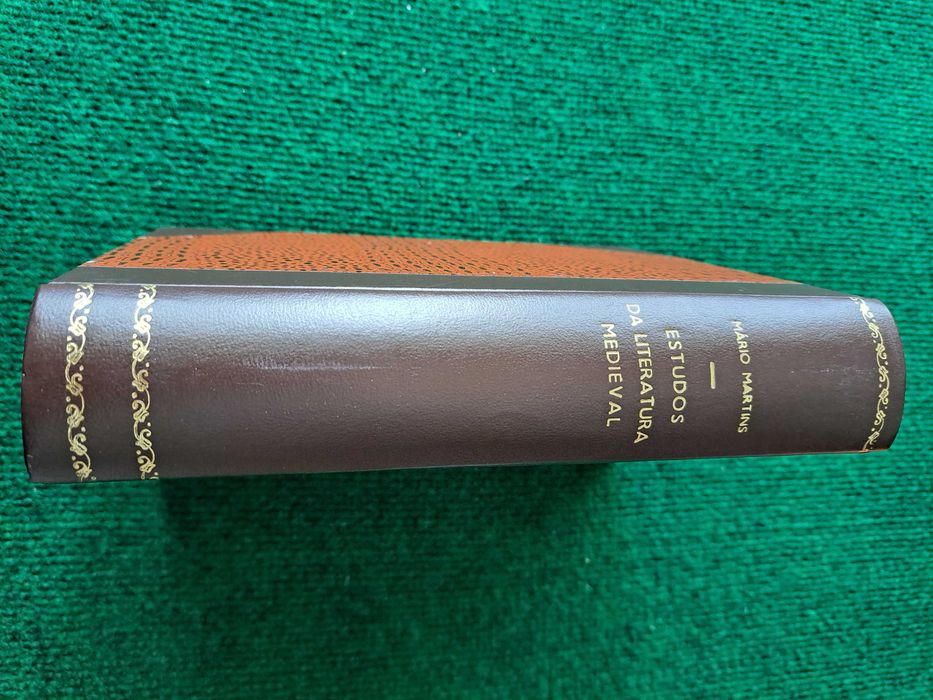 Estudos de Literatura Medieval - Mário Martins, S.J.