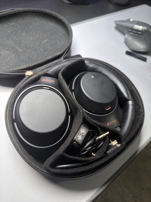 Headphones Sony WH-1000XM3