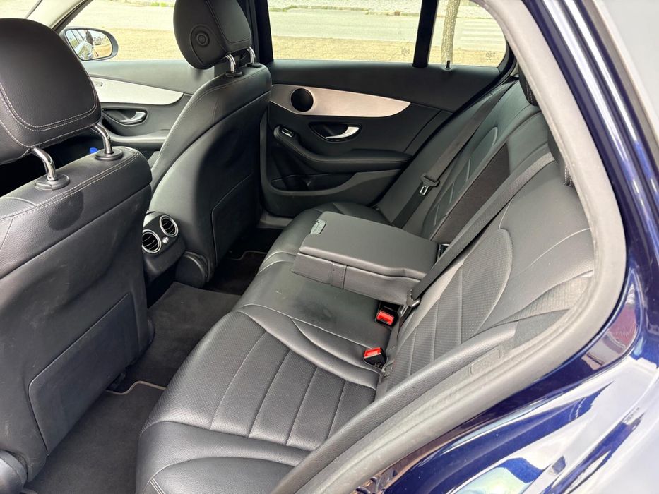 Mercedes-Benz C300 DE Avantgarde Plug-in (2021)