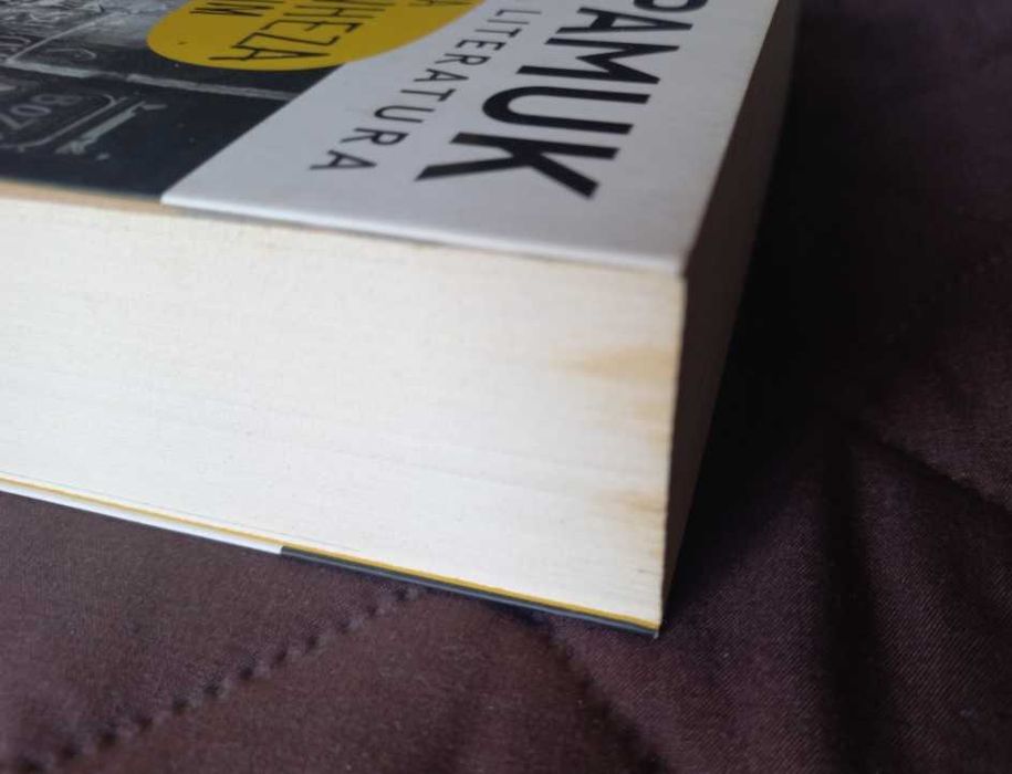 Uma Estranheza em Mim - Orhan Pamuk