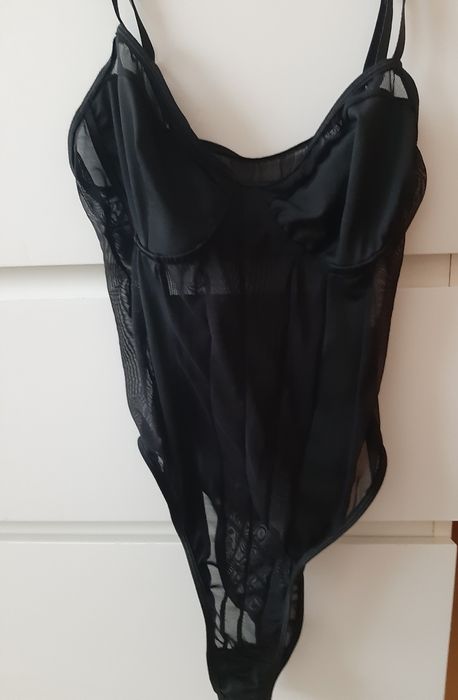 Body preto em renda NOVO