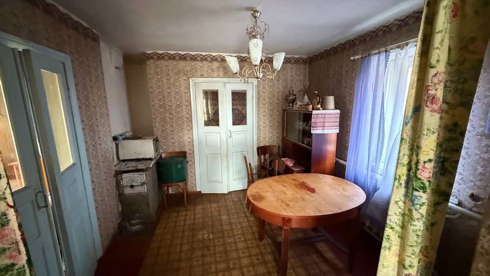 Продам будинок  селище  Чутове Полтавська обл