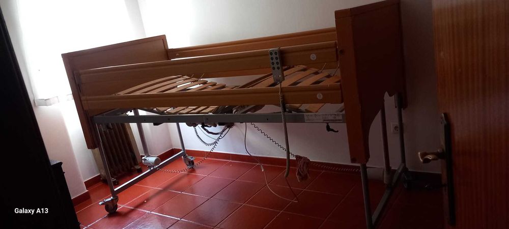 Cama Ariculada C/ colchão antiescaras