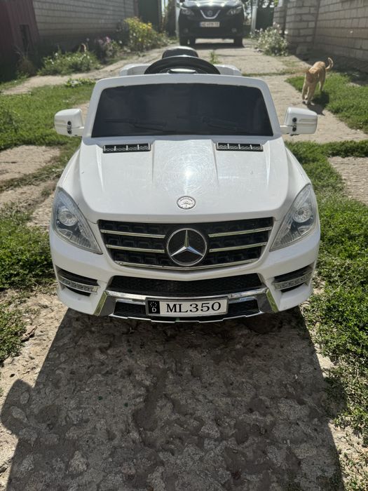 Джип дитячий електромобіль Bambi Mercedes M 3568 EBLR-1 білий