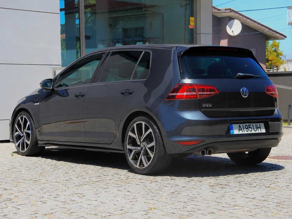 Volkwagen Golf 2.0 TDI GTD - Desde 185€/mês