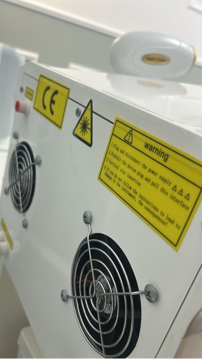 Máquina laser tripla onda