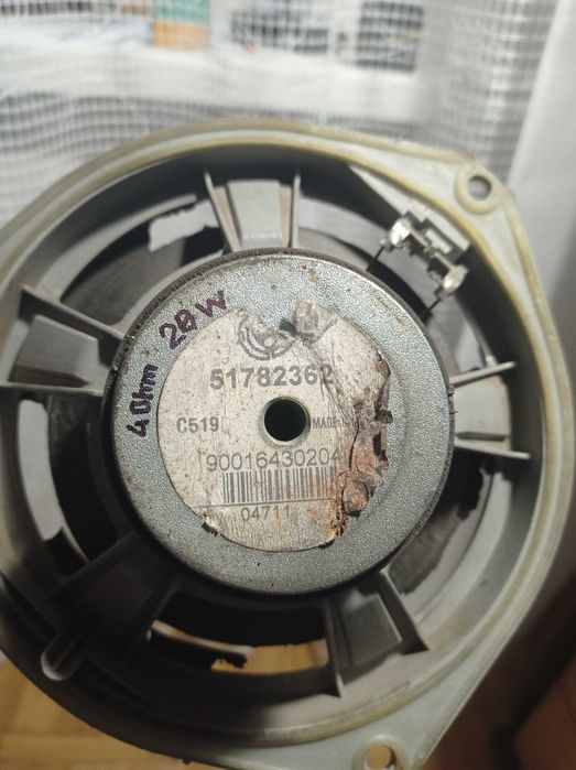 Динамик двери, код 51782362, требует замену гофры