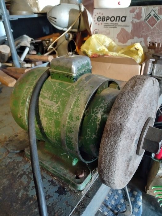 Продам электродвигатель с наждаком