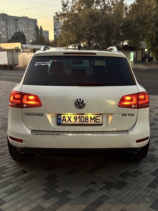 Volkswagen Touareg 2011 г