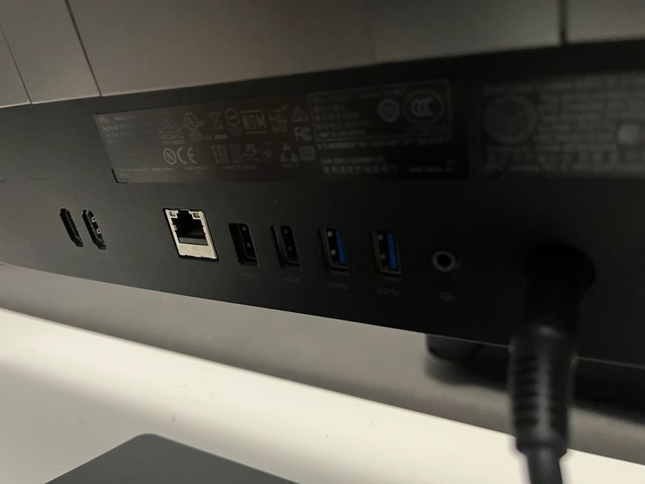 DELL ALL IN ONE 16gb ram windows 11 proceosr intel 23,8cala