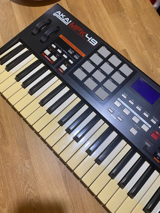 AKAI MPK49 Professional