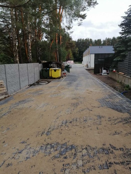 Usługi brukarskie układanie kostki brukowej prace ziemne