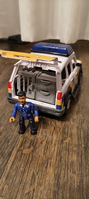 Strażak sam, Policjant Malcolm