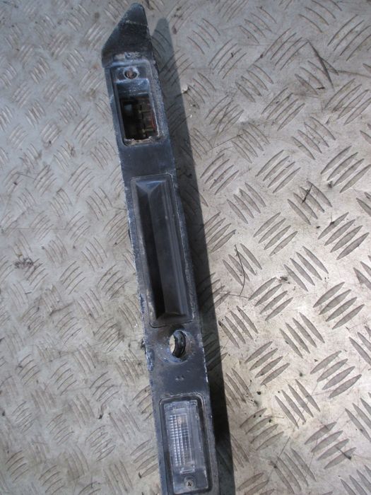listwa podświetlenia rejestracji audi a4 b6 sedan 8e0827