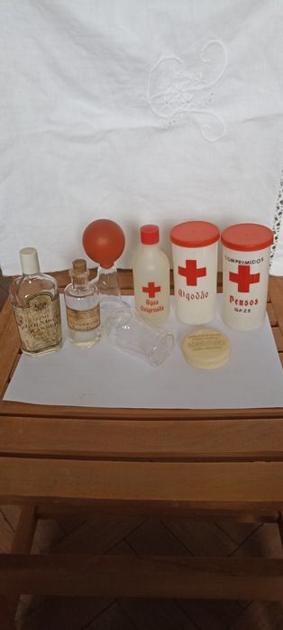 peças antigas de farmácia