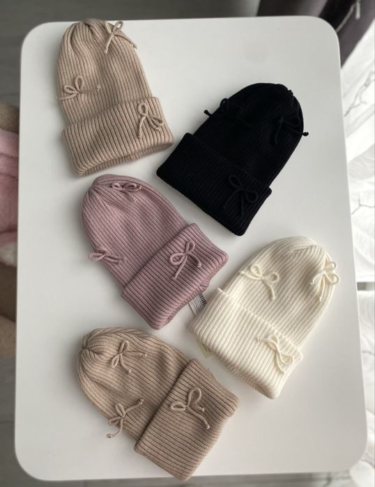 Шапки для дівчаток