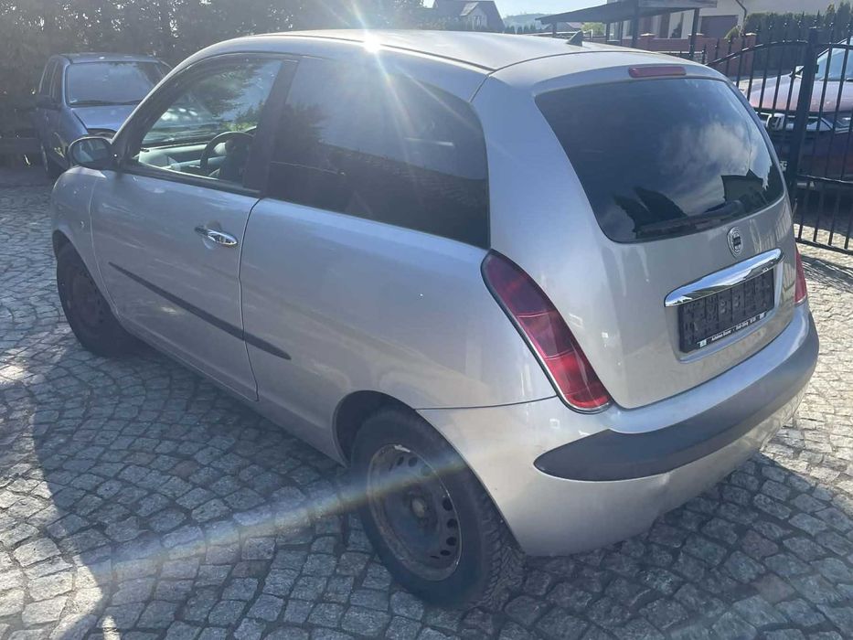 LANCIA YPSILON 1,2 inne auta