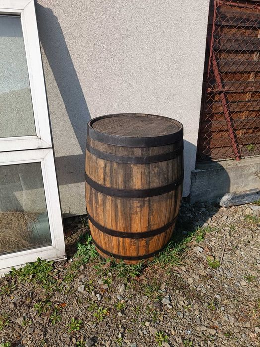 Stylowe dębowe beczki – dekoracja do ogrodu, restauracji, loftu (3 szt.)