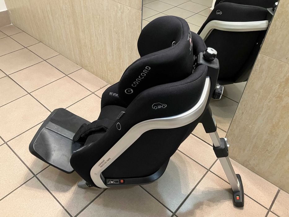 Fotelik Concord Reverso Plus RWF isofix czarny