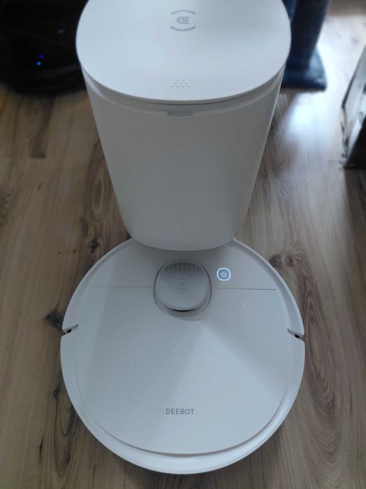 Robot sprzątający stacja SAMO OPRÓŻNIANIA mopowanie wifi