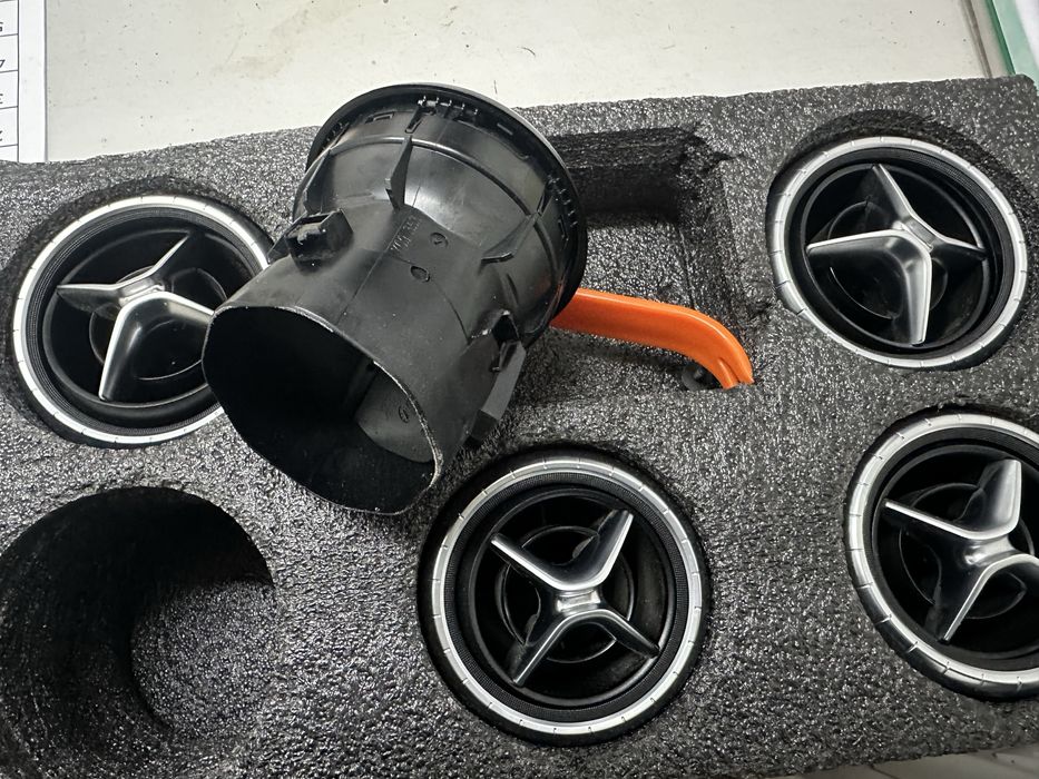 Saidas de ar mercedes cla