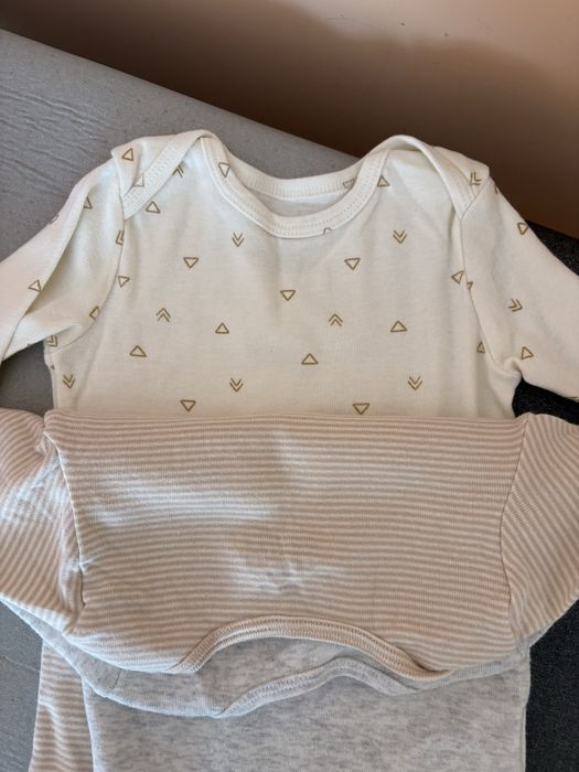 Бодики Carter’s 3 шт