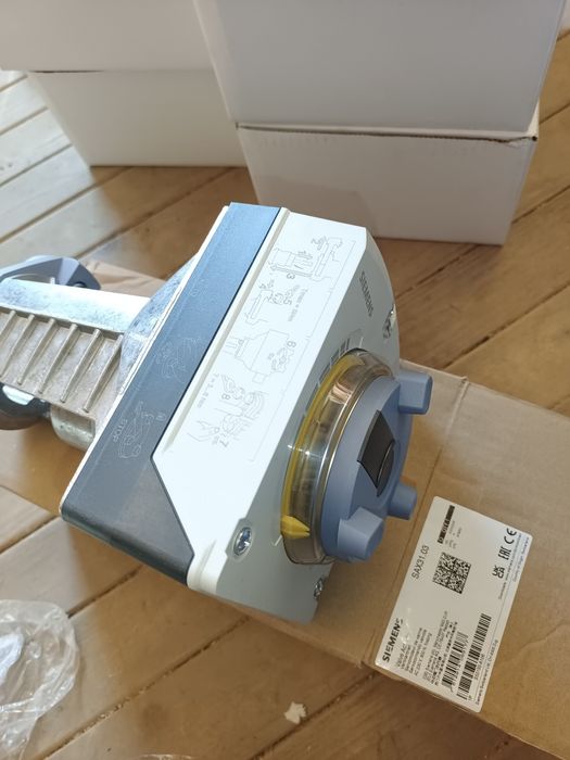 Siłownik elektro mechaniczny