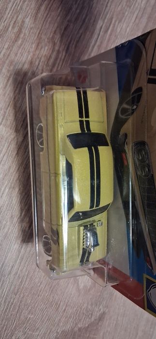Hotweels машинка 69 Dodge Coronet Superbee