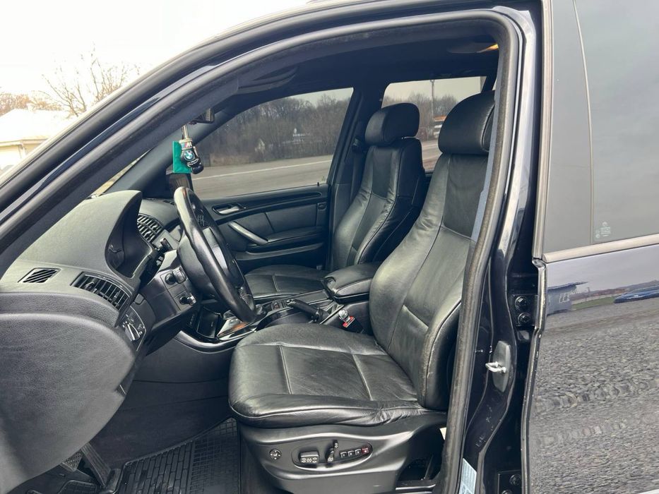 Продається BMW X5 e53 в дуже гарному стані  !!!