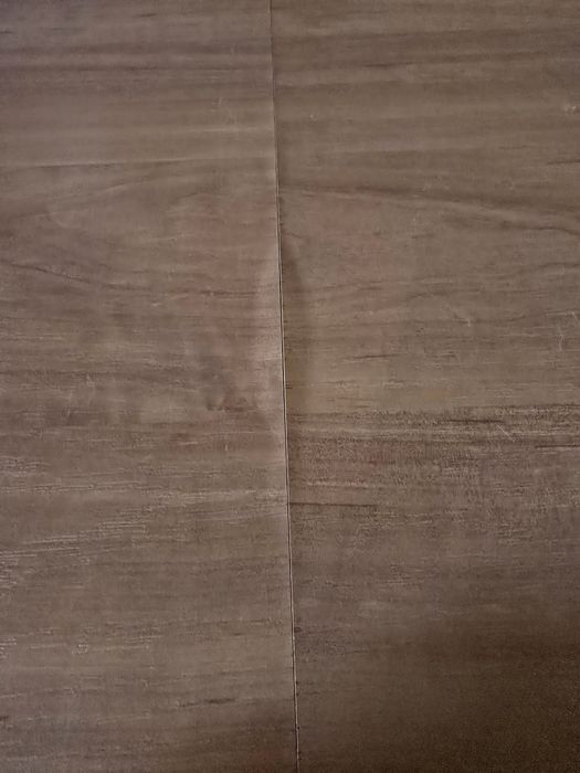 Sprzedam stół z krzesłami