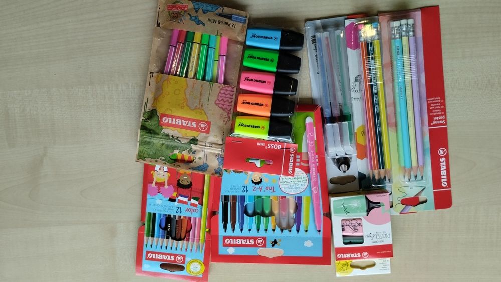 Material escolar vário Stabillo