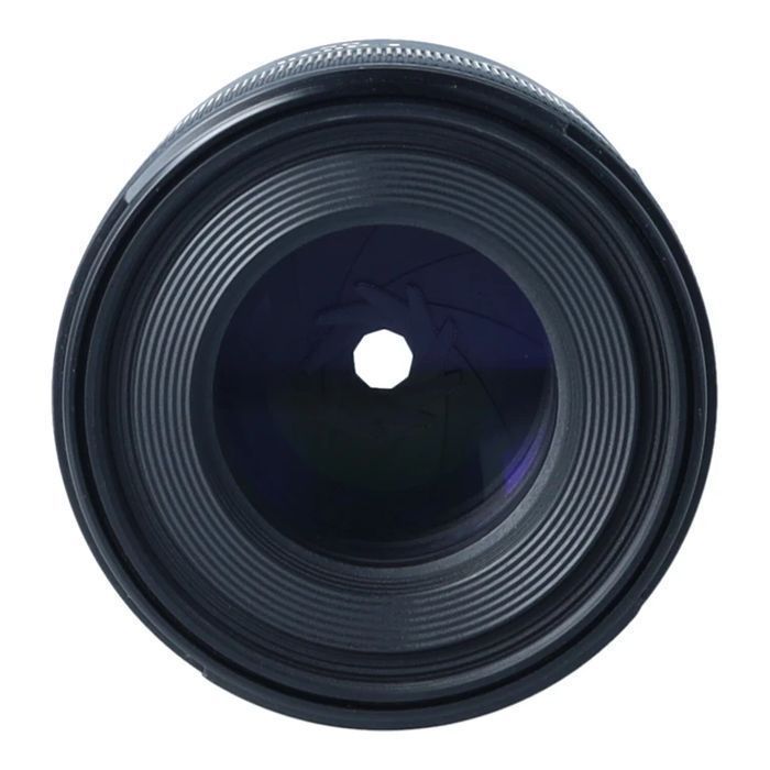 Canon RF 85 mm f/2 Macro IS STM