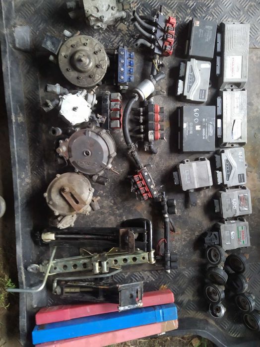 Газове обладнання до авто комп'ютери форсунки редуктори