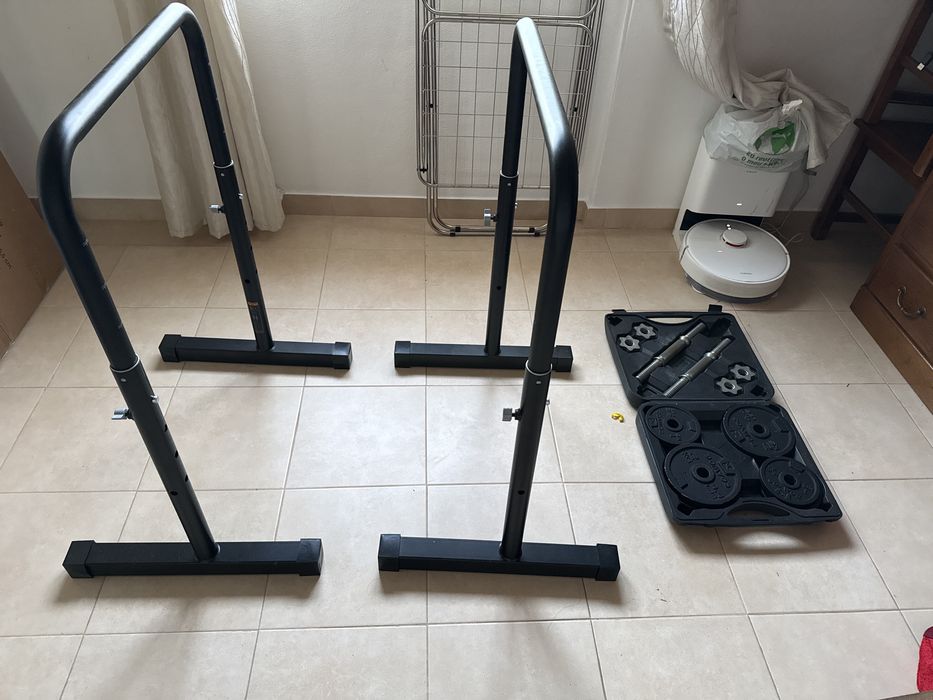 Conjunto Barras paralelas + halteres ajustaveis 20kg