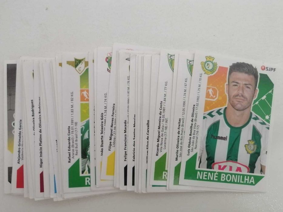 Cadernetas de futebol e outras